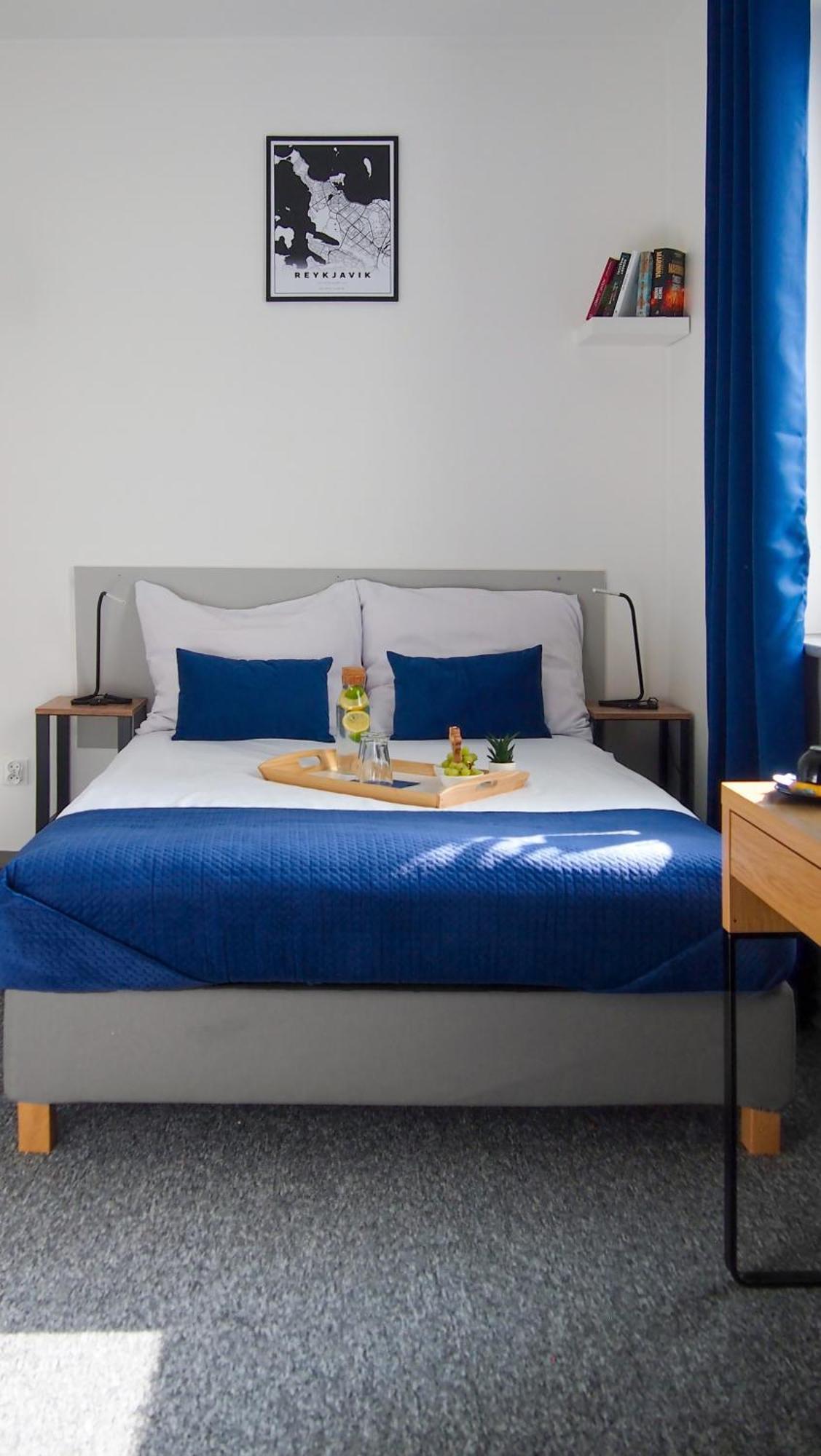 Mile Gdansk Airport & Parking Dlugoterminowy Bed & Breakfast Exterior photo